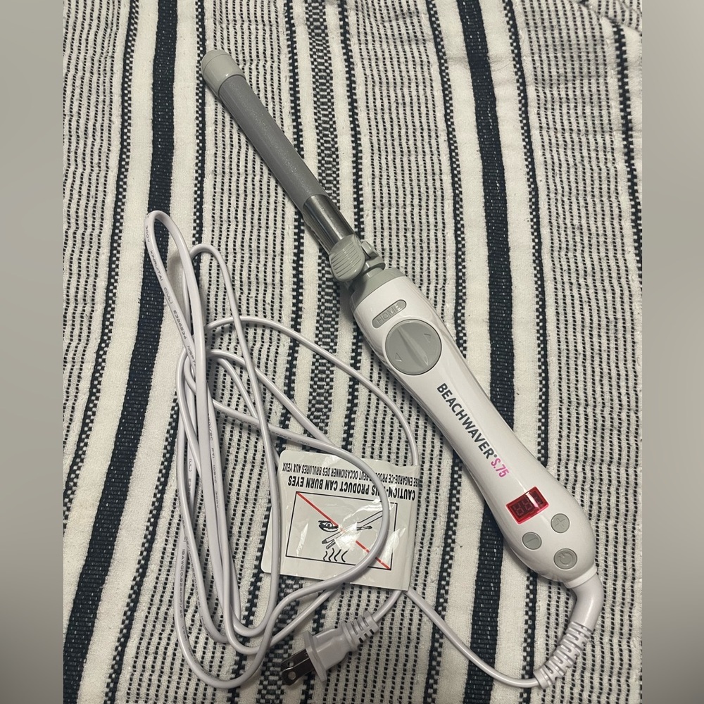 Beachwaver S.75 - used once!